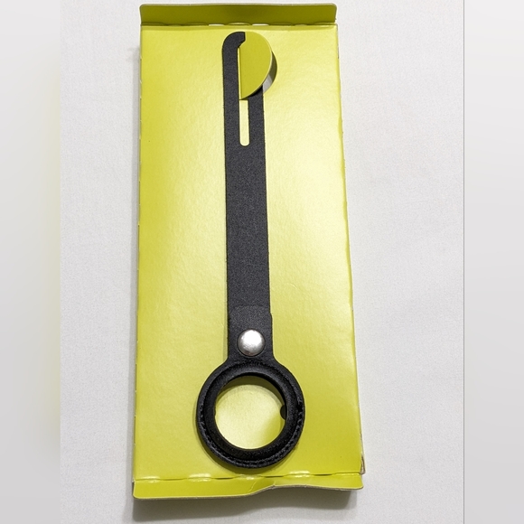 NEW Black Vegan Leather Apple Air Tag Protective Holder With Strap - Picture 2 of 4